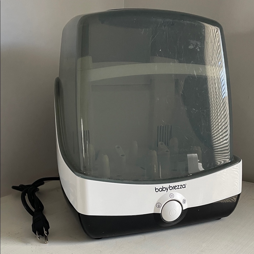 Baby Brezza Black and White Sterilizer